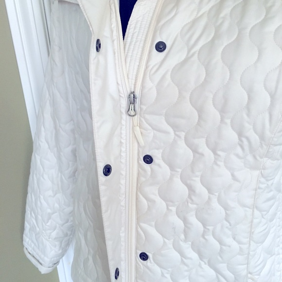 MARMOT like new jacket - Picture 3 of 6